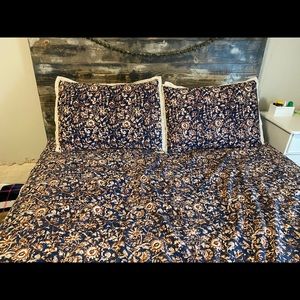 Threshold velvet shams